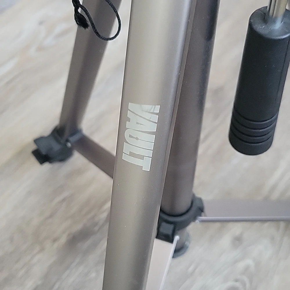 Tri pod
